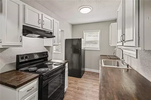 1842 E 77th St, Kansas City, MO 64132