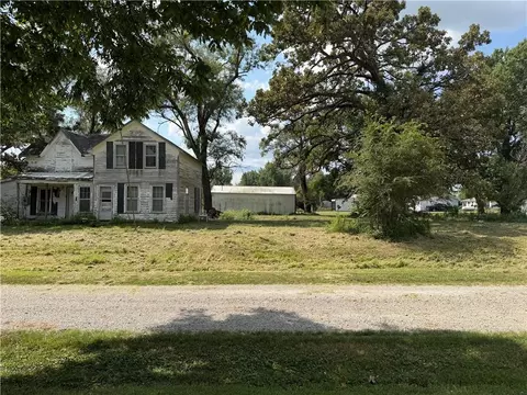 590 4th St, Kidder, MO 64649 photo 2