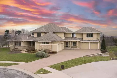 14105 Stearns St, Overland Park, KS 66221