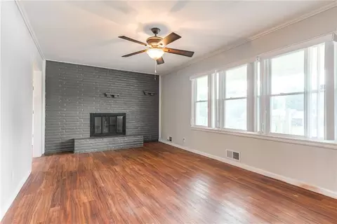 9200 E 87th St, Raytown, MO 64138