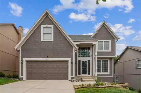7233 Cottonwood Dr, Shawnee, KS 66216