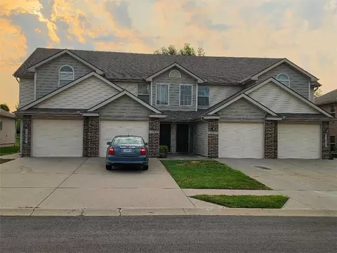 12325-12327 NW 12335-12337 Nw Fox Creek Dr, Platte City, MO 64079