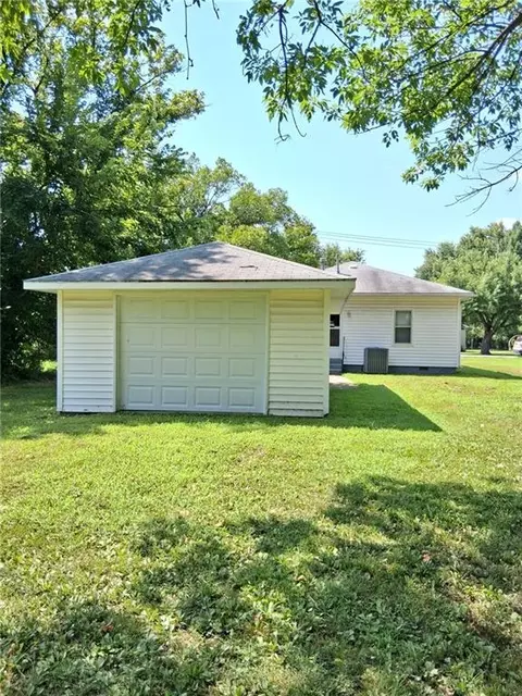 Other - 1017 E 14th St, Pittsburg, KS 66762 photo 3 of 4