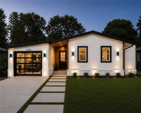 5429 Maple St, Mission, KS 66202