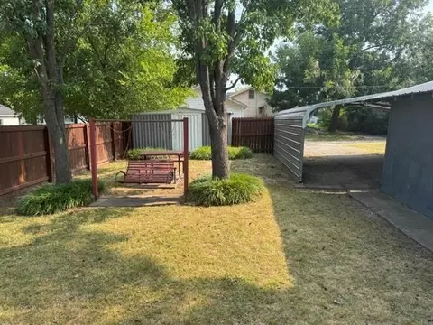 Exterior - 110 E Church St, Caney, KS 67333 photo 2 of 6