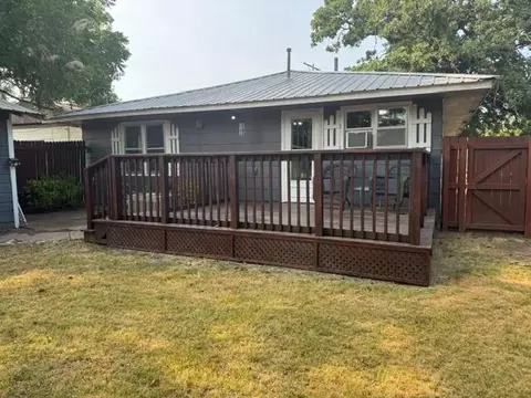 Exterior - 110 E Church St, Caney, KS 67333 photo 6 of 6