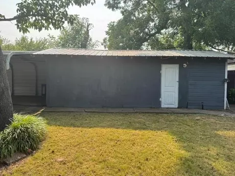 Exterior - 110 E Church St, Caney, KS 67333 photo 5 of 6