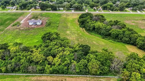 1007 N Ward Rd, Raymore, MO 64083 photo 11
