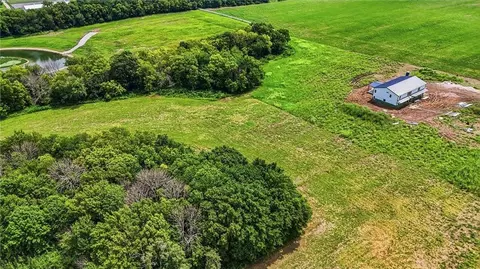 1007 N Ward Rd, Raymore, MO 64083 photo 7