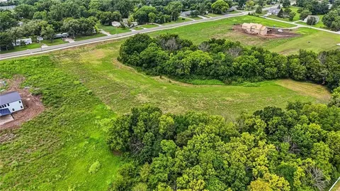 1007 N Ward Rd, Raymore, MO 64083 photo 14