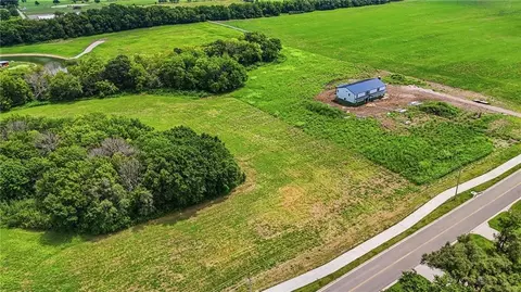 1007 N Ward Rd, Raymore, MO 64083 photo 6