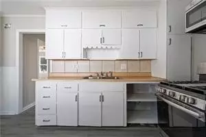 Kitchen - 15309 E Mayes Rd, Independence, MO 64050 photo 1 of 3