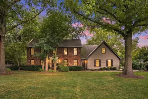 14900 S Rosehill Rd, Olathe, KS 66062