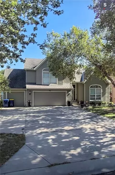 5621 W 151st Ter, Overland Park, KS 66223