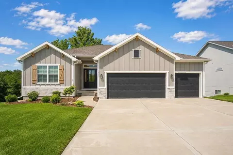 16055 NW 123rd St, Platte City, MO 64079