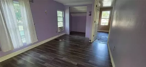 Bedroom - 121 N Ash Ave, Independence, MO 64053 photo 1 of 4