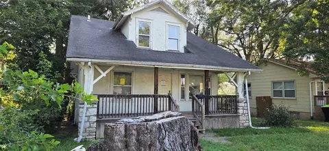 Other - 121 N Ash Ave, Independence, MO 64053 photo 1 of 16