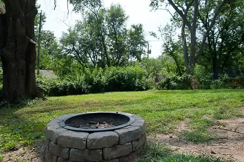 Exterior - 10813 E 58th Ter, Raytown, MO 64133 photo 5 of 7