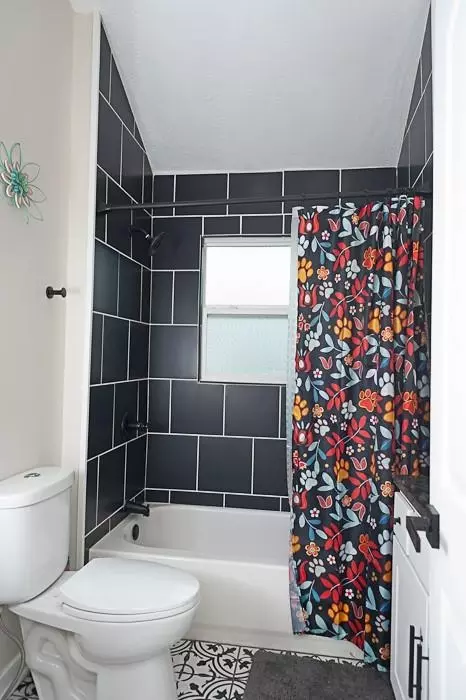 Bath - 10813 E 58th Ter, Raytown, MO 64133 photo 1 of 6