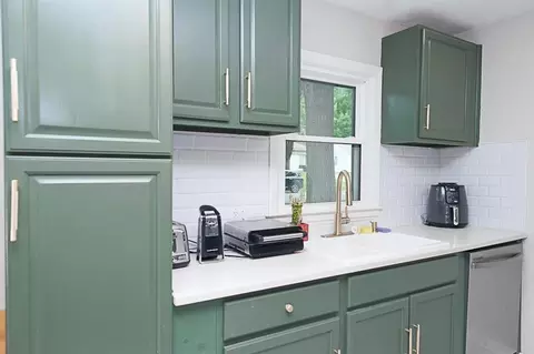 Kitchen - 10813 E 58th Ter, Raytown, MO 64133 photo 4 of 6
