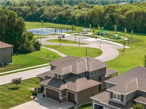 View/Area - 2634 SW River Trail Rd, Lees Summit, MO 64082 photo 3 of 7
