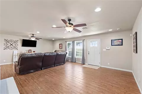 Living - 3949 Cr 4000, Independence, KS 67301 photo 1 of 4