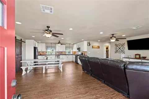 Entry Way - 3949 Cr 4000, Independence, KS 67301 photo 1 of 3