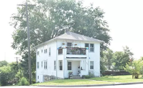 701 Old Orchard Ave, Excelsior Springs, MO 64024