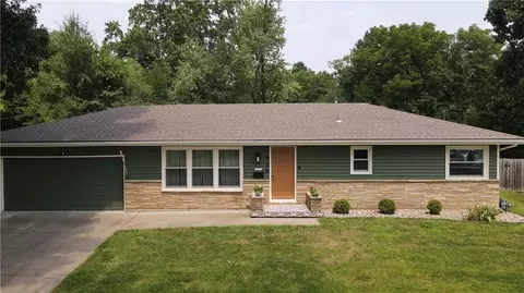 1630 NE 48th Ter, Kansas City, MO 64118