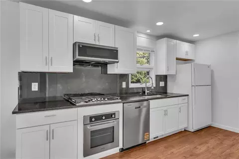 Kitchen - 2009 Learnard Ave, Lawrence, KS 66046 photo 3 of 6