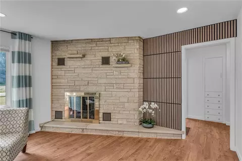 Living - 2009 Learnard Ave, Lawrence, KS 66046 photo 2 of 4