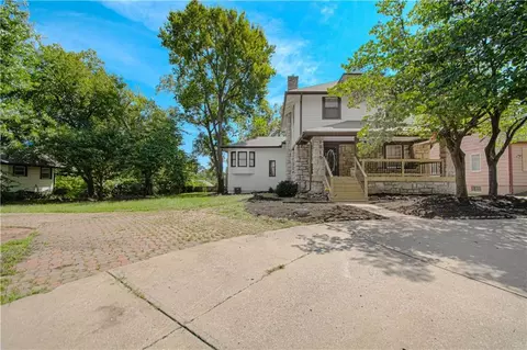 1315 E 75 St, Kansas City, MO 64131