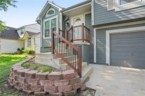 18800 W 164th St, Olathe, KS 66062