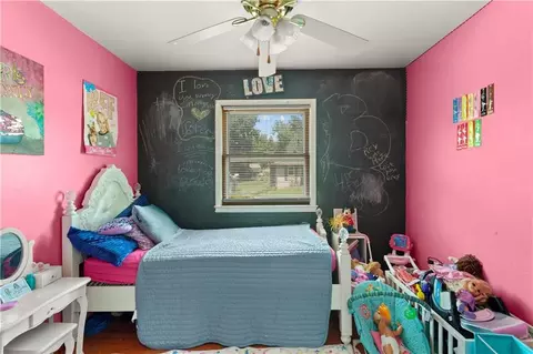 Bedroom - 16409 E 31st Ter, Independence, MO 64055 photo 3 of 3
