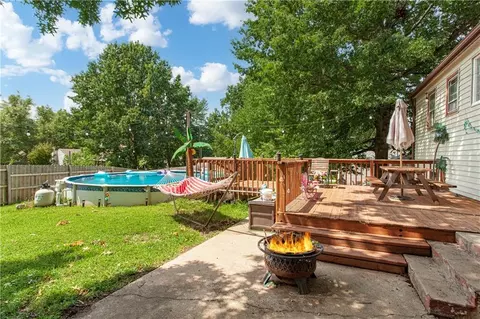 Exterior - 16409 E 31st Ter, Independence, MO 64055 photo 2 of 5