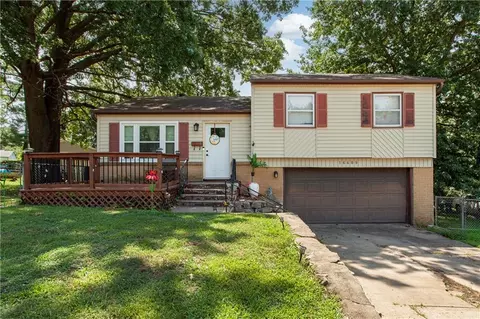 Exterior - 16409 E 31st Ter, Independence, MO 64055 photo 1 of 5