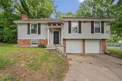 10330 Smalley Ct, Kansas City, MO 64134