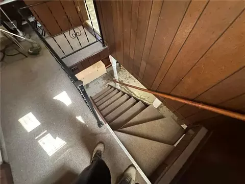 Entry Way - 2425 Olive St, Saint Joseph, MO 64507 photo 4 of 4