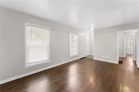 Living - 10517 E 25th Ter, Independence, MO 64052 photo 3 of 4
