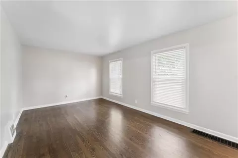 Living - 10517 E 25th Ter, Independence, MO 64052 photo 2 of 4
