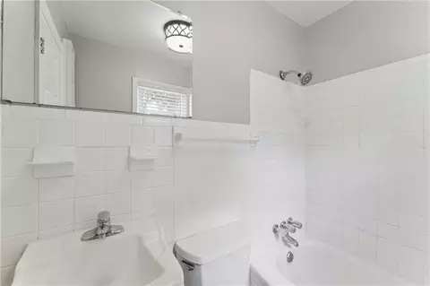 Bath - 10517 E 25th Ter, Independence, MO 64052 photo 2 of 2