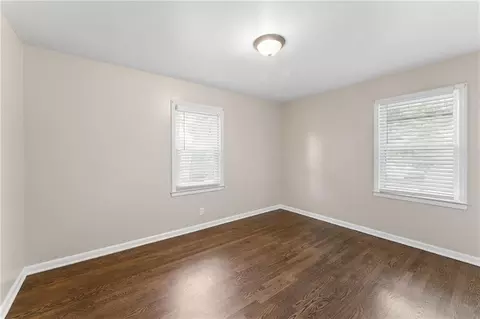 Bedroom - 10517 E 25th Ter, Independence, MO 64052 photo 3 of 8