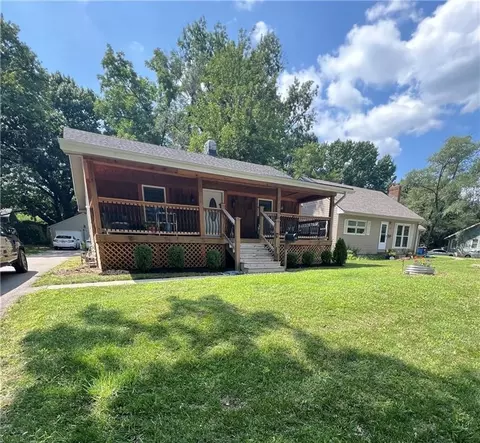 5406 Lamar Ave, Mission, KS 66202