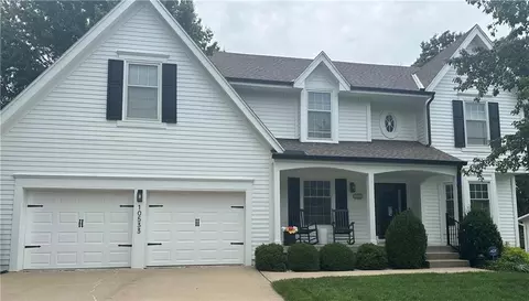 10533 Bluejacket St, Overland Park, KS 66214