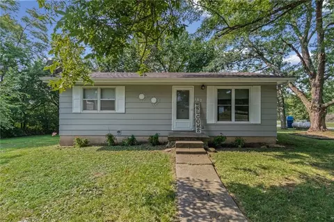 Exterior - 182 W Jackson St, Kingston, MO 64650 photo 1 of 6