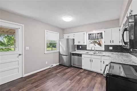 Kitchen - 182 W Jackson St, Kingston, MO 64650 photo 3 of 3