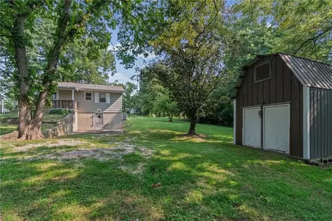 Exterior - 182 W Jackson St, Kingston, MO 64650 photo 5 of 6