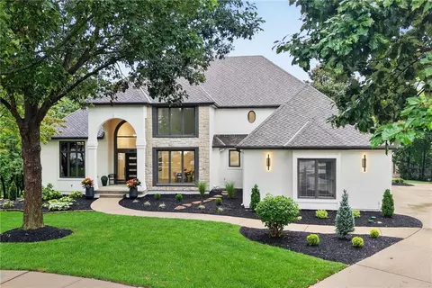 14104 Belinder St, Leawood, KS 66224