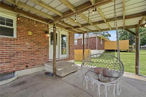 Exterior - 16916 Hart Ave, Independence, MO 64055 photo 4 of 7