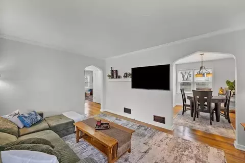 3110 S 8th Ter, Kansas City, KS 66103